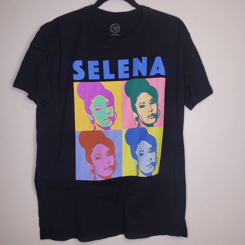 Selena| Official Merchandise POP Art T-Shirt